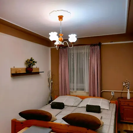 Kata Vendeghaz Apartment Satoraljaujhely Exterior photo