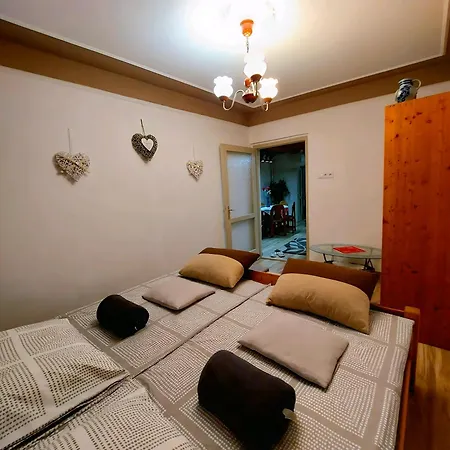 Kata Vendeghaz Apartment Satoraljaujhely Exterior photo