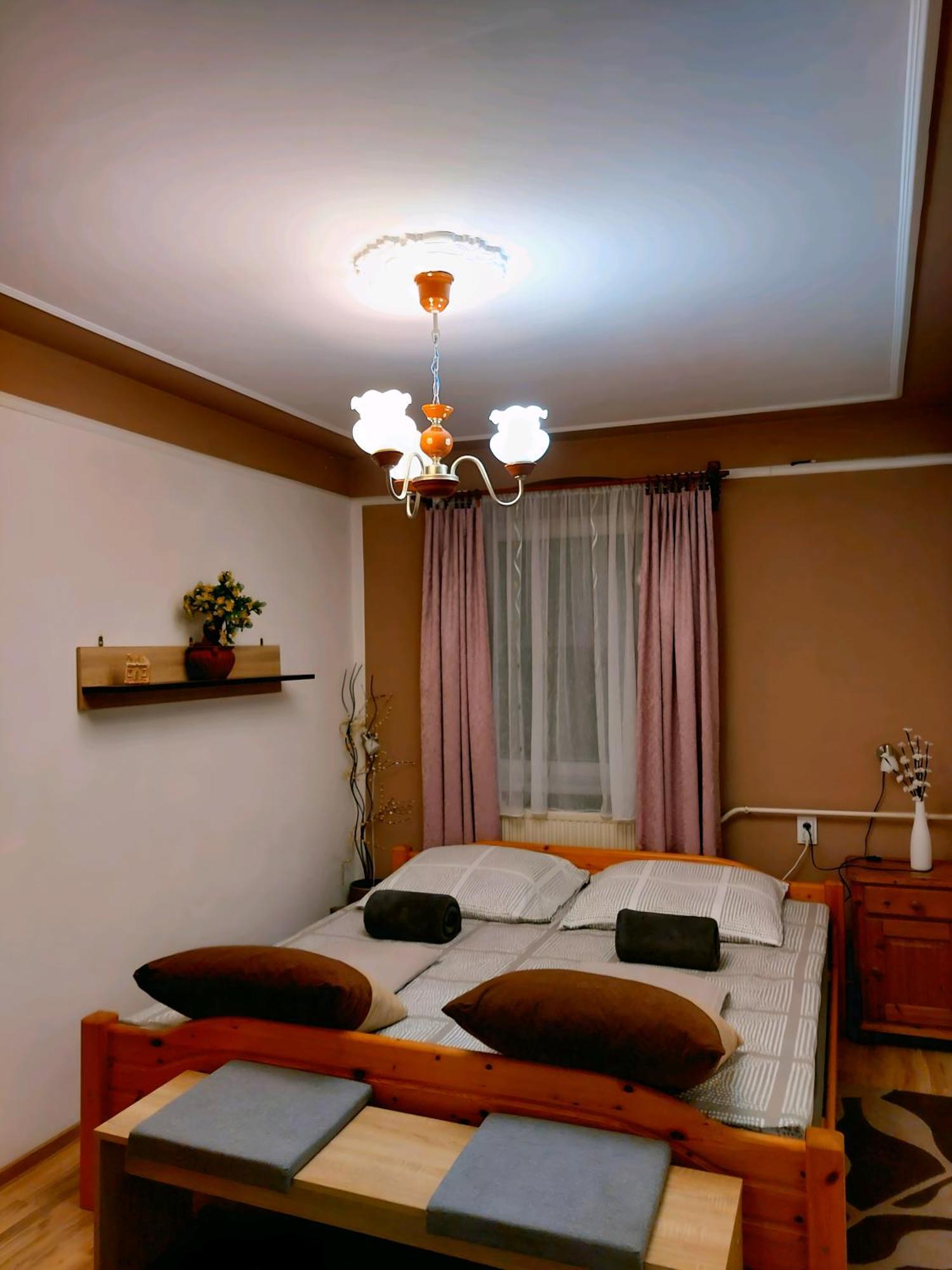 Kata Vendeghaz Apartment *